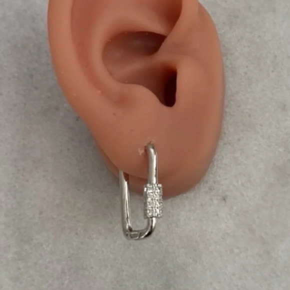 Silver Chunky Oval Crystal Round Hoop Earrings 

Brand New

Stainless Steel - Picture 2 of 3